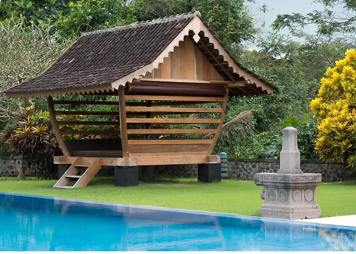 Bali Luxury Boutique And Resort 4*