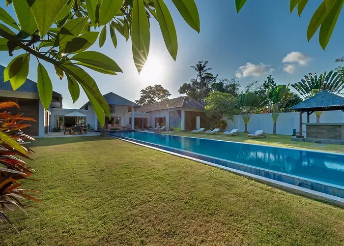 Bali Luxury Boutique And 4* Tanah Lot