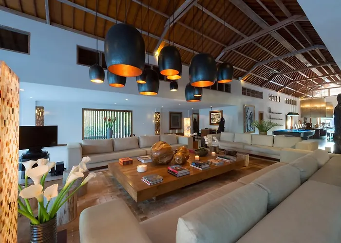 Bali Luxury Boutique And Resort 4*