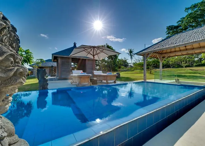 Bali Luxury Boutique And Resort 4*